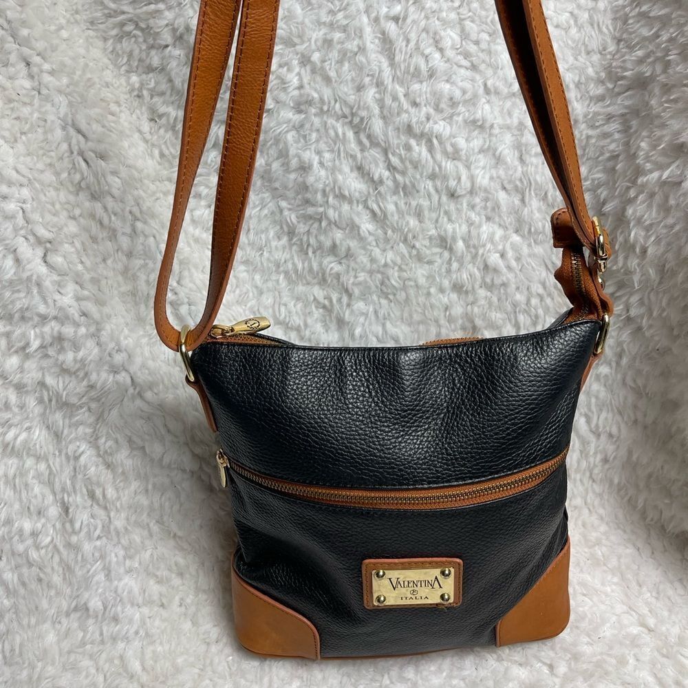 Valentina Italia black pebble leather bucket style shoulder bag tan trim… - Picture 2 of 10